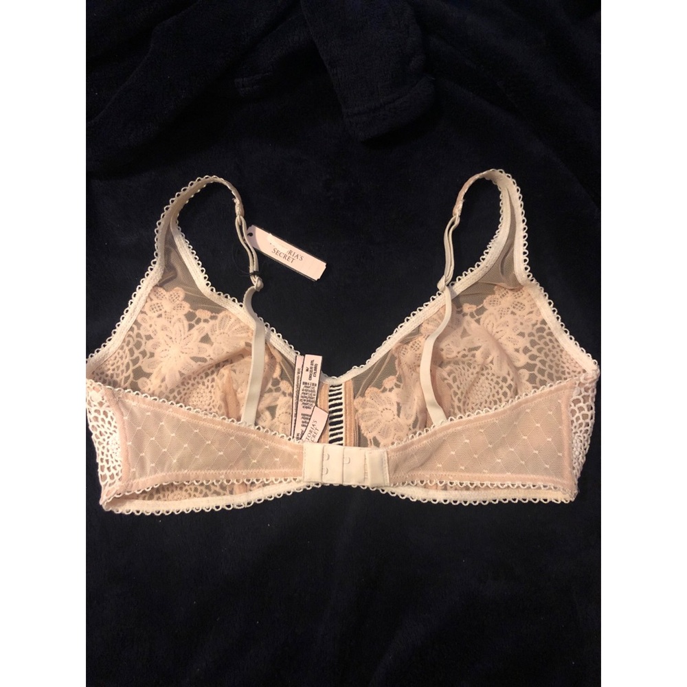 ❤️Victoria’s Secret Very Sexy Bralette❤️ - Picture 2 of 5
